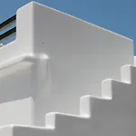 Naxos White Concept