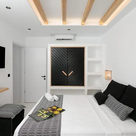 Naxos White Concept בית נופש *