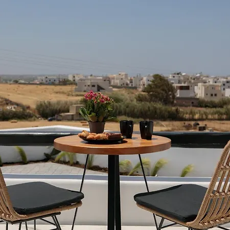 Naxos White Concept
